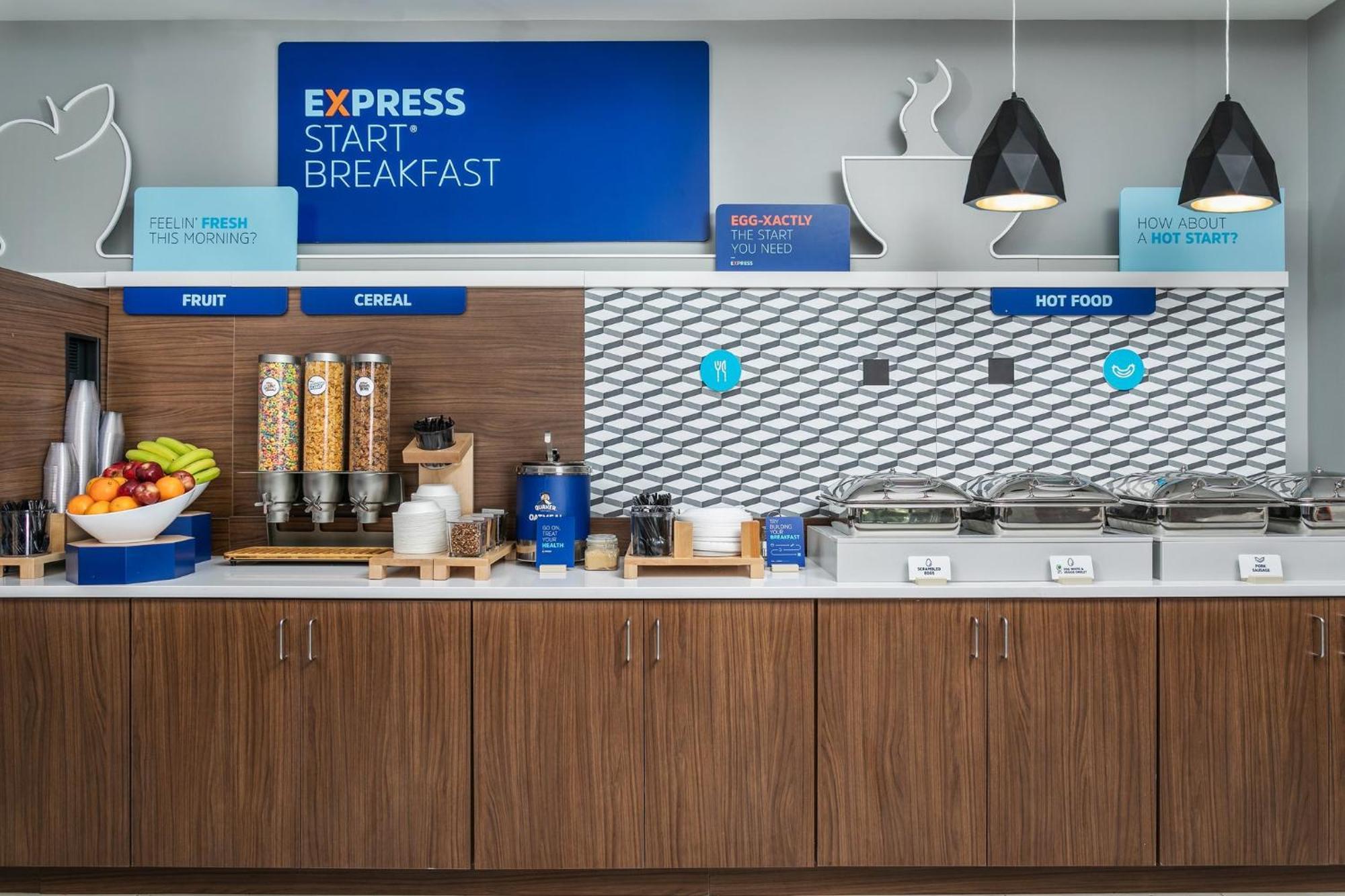 Holiday Inn Express Chattanooga - Hamilton Place Екстер'єр фото