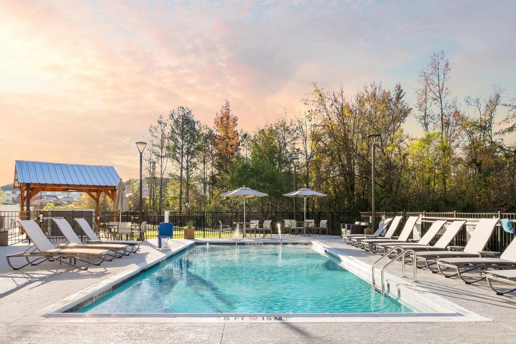 Holiday Inn Express Chattanooga - Hamilton Place Екстер'єр фото